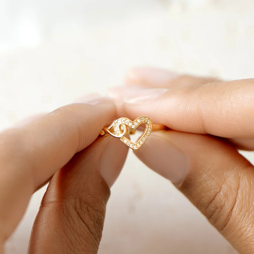 Forever Love™ – Infinite Heart Ring