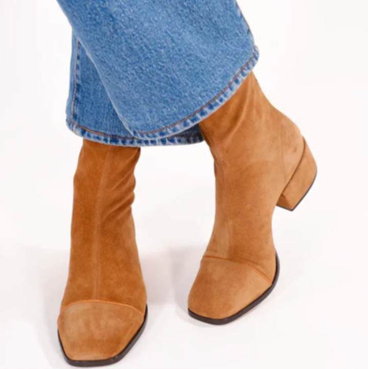 Eve | Stylish Heeled Boots